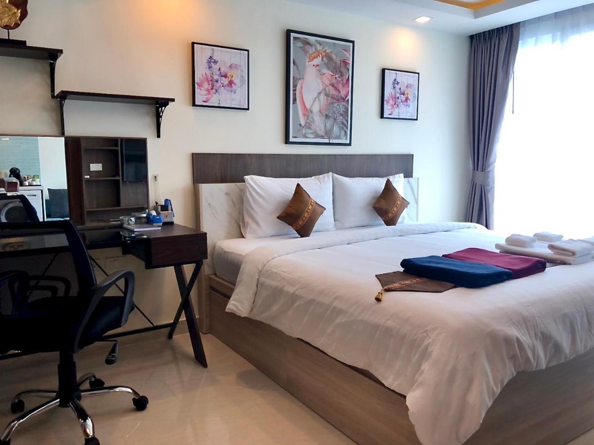 Luxury Business Suits In Grand Avenue By Pattaya City Estates Dış mekan fotoğraf