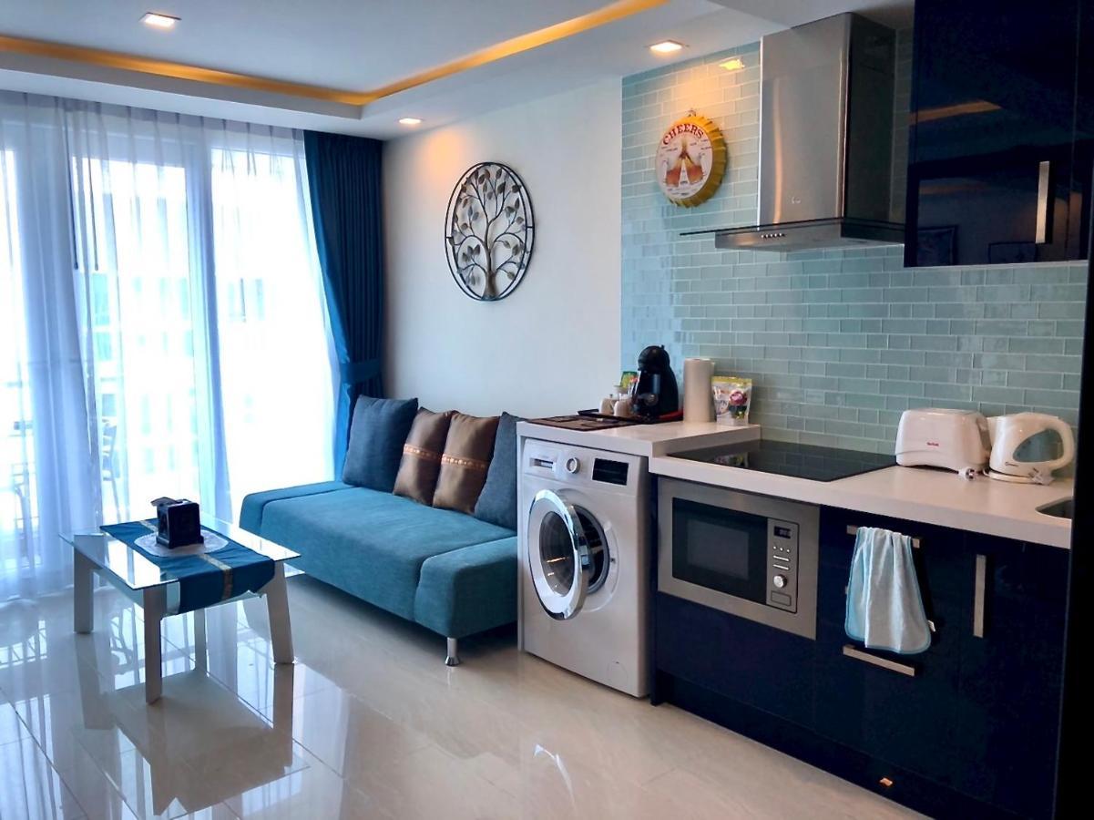 Luxury Business Suits In Grand Avenue By Pattaya City Estates Dış mekan fotoğraf