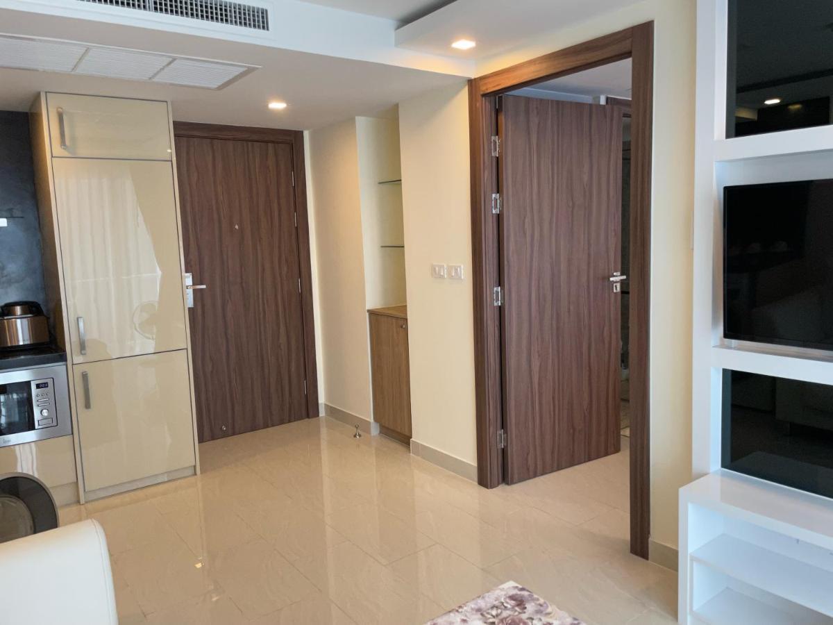 Luxury Business Suits In Grand Avenue By Pattaya City Estates Dış mekan fotoğraf