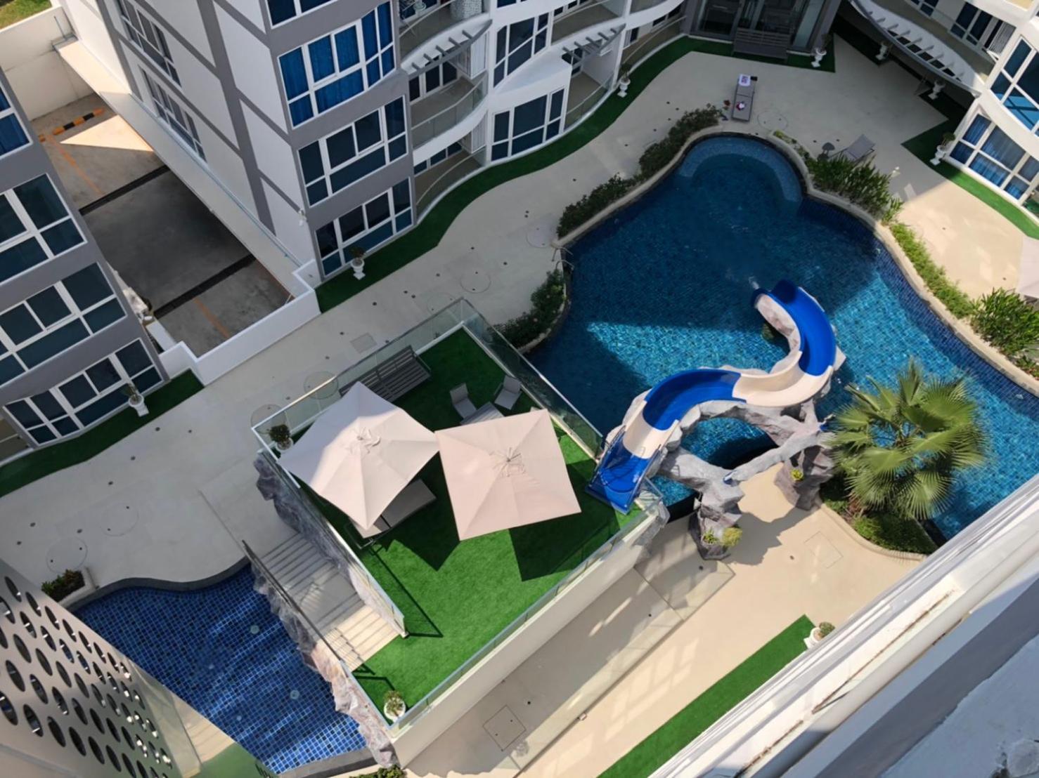 Luxury Business Suits In Grand Avenue By Pattaya City Estates Dış mekan fotoğraf