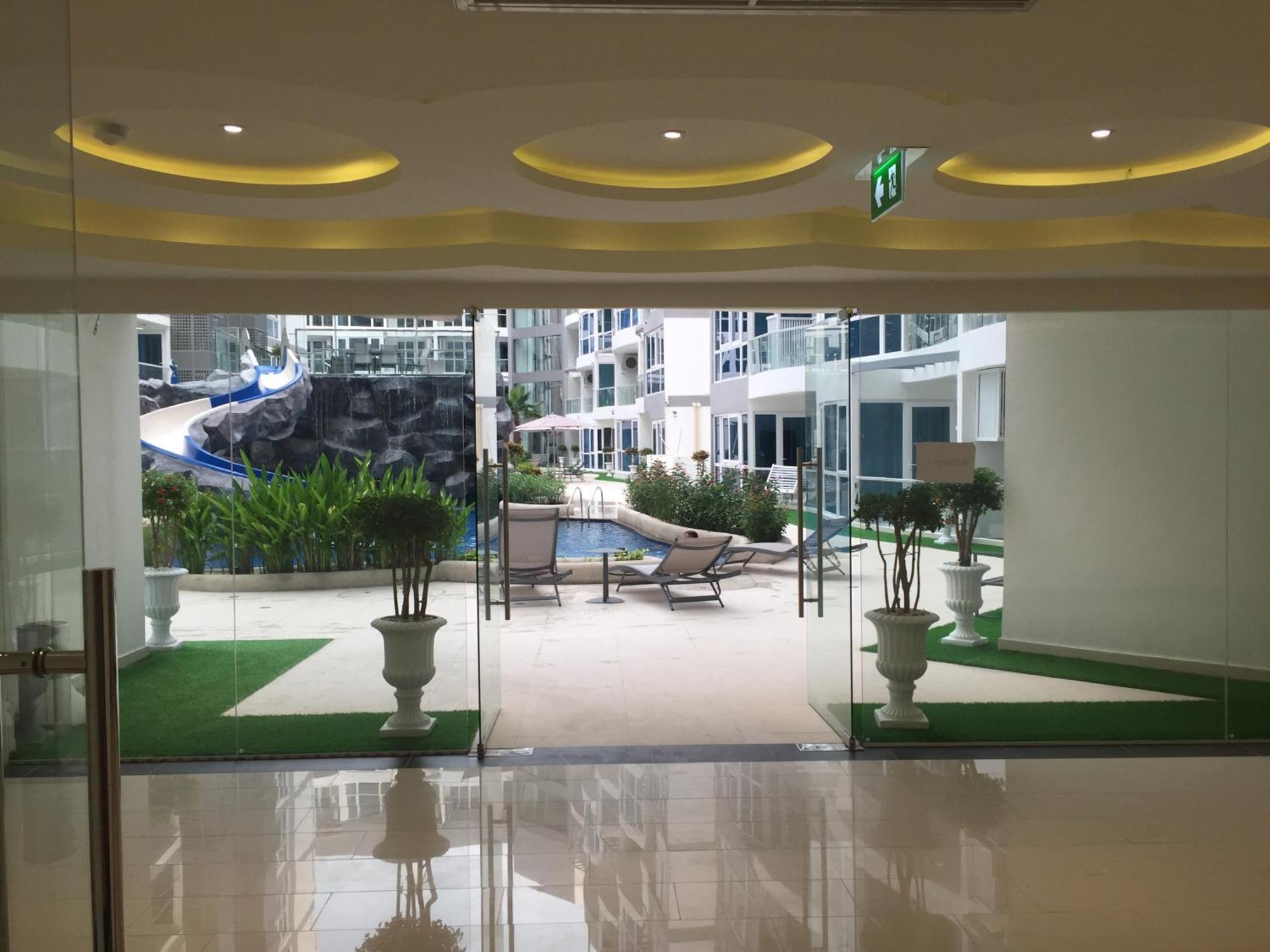 Luxury Business Suits In Grand Avenue By Pattaya City Estates Dış mekan fotoğraf